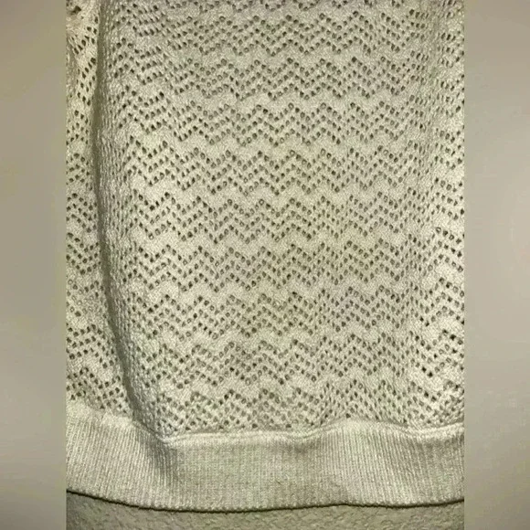 Gently use women’s Medwell blouse XS - Picture 6 of 7